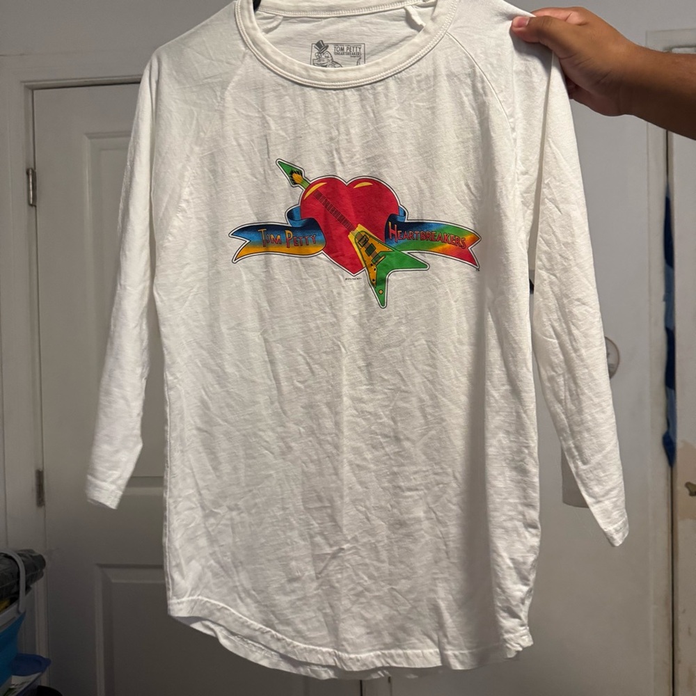 Tom Petty and the the heartbreakers classic logo raglan tee